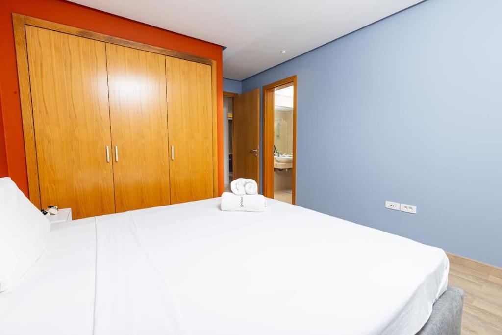Modern 2Br Retreat In Marina Sale Luxury Living Lägenhet Hajja Exteriör bild