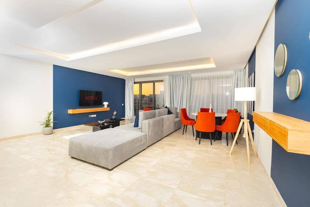 Modern 2Br Retreat In Marina Sale Luxury Living Lägenhet Hajja Exteriör bild